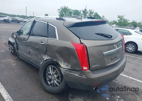 2015 Cadillac Srx Luxury Collection z USA, uszkodzony, nr VIN 3GYFNEE37FS519747